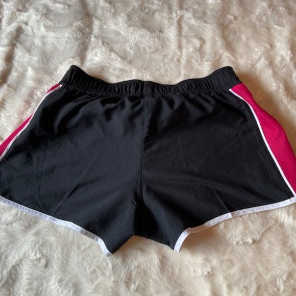2/$40 Adidas Black Athletic Shorts Ladies Junior Size Small - Picture 4 of 9